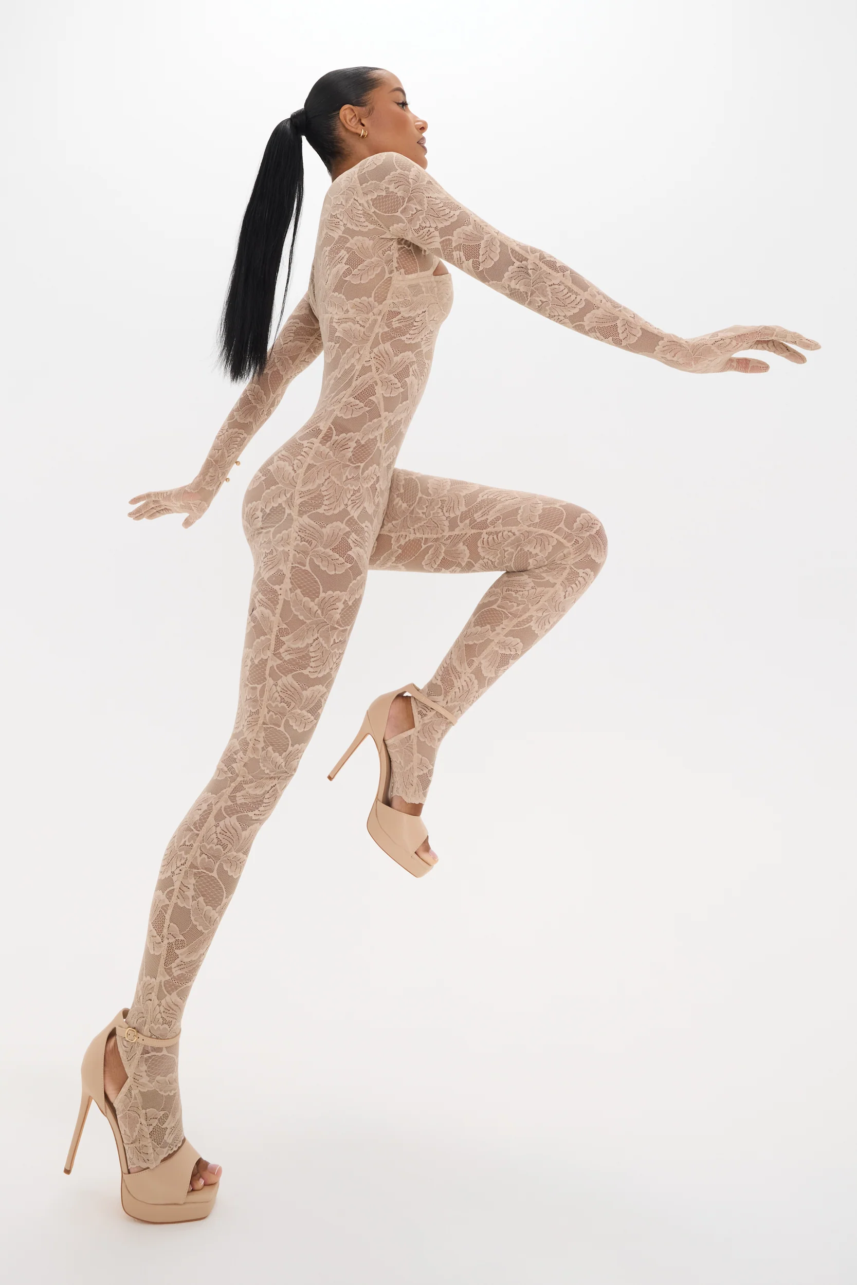 Antoinette Lace Catsuit - Image 5